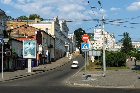 На Бурсацком спуске временно запрещается движение транспорта