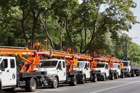 В «Харьковгорсвете» появилась новая спецтехника