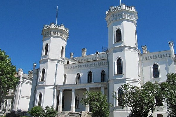 На первый этап восстановления Шаровского дворца выделят почти 1,5 млн гривен