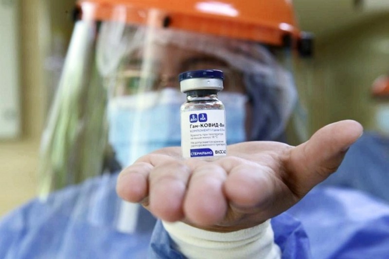 Прививку от COVID-19 сделали более 410 тысяч жителей Харькова