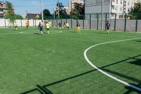 В школах Харькова было отремонтировано 17 стадионов