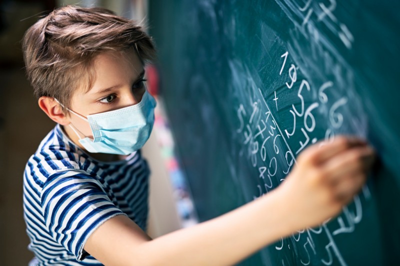 В школах Харькова - самый высокий уровень вакцинации в Украине