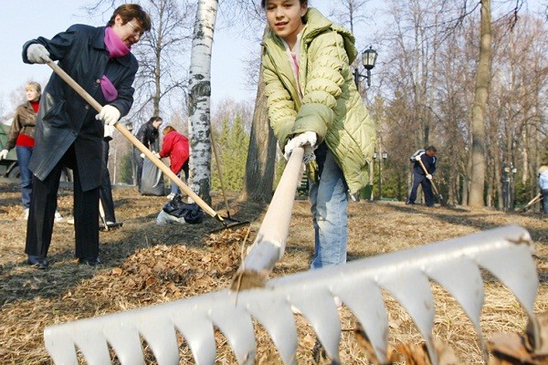 Власти Харькова объявили о начале весенней уборки города