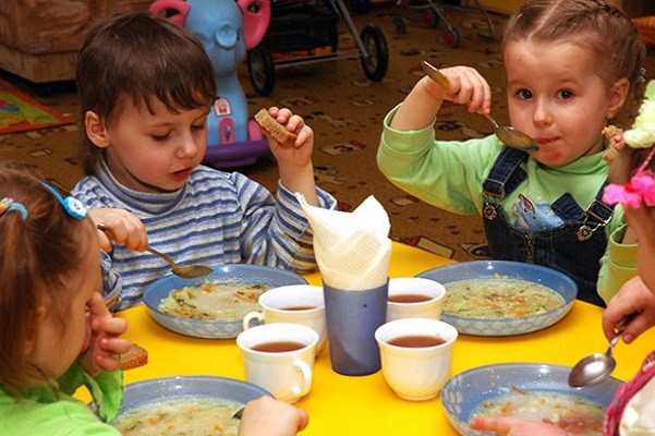 Летом в детсадах Харькова подорожает питание