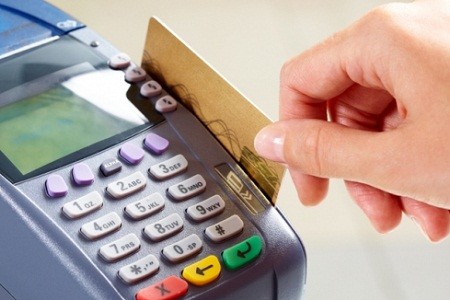 В ЦПАУ Харькова теперь можно платить банковской картой