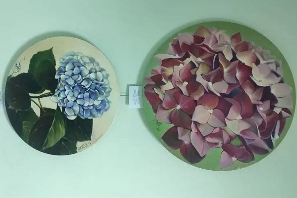 В галерее «Бузок» открылась выставка живописи «Разноцветье»