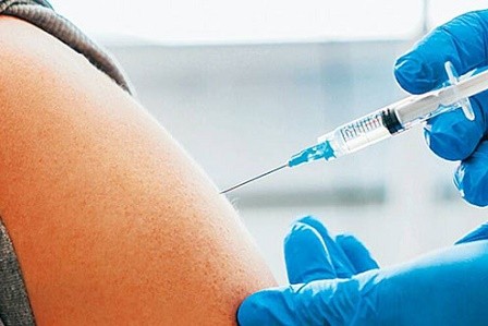 Почти 850 тысяч харьковчан сделали прививки от COVID-19