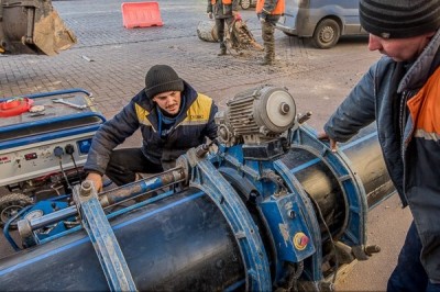 На Сумской проводят замену водопроводных труб