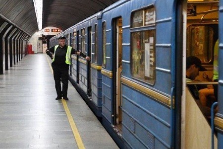 Харьков попросит Кабмин возобновить работу метро: Геннадий Кернес