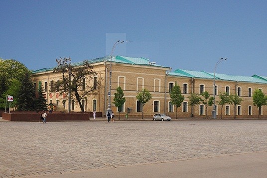 На площади Свободы отремонтируют Дворец детского и юношеского творчества