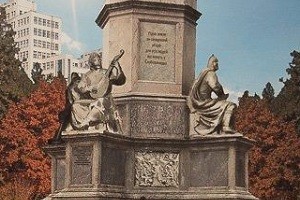 Харьковские власти продолжают борьбу за памятник на площади Свободы