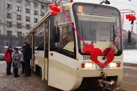 По центру Харькова будет курсировать «Трамвай влюбленных»