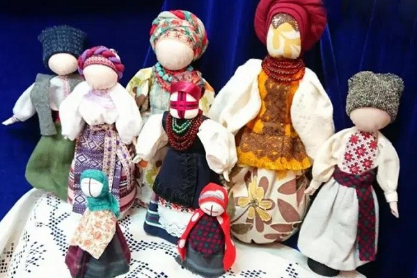 В Харьковском музее открылась временная выставка этно-кукол