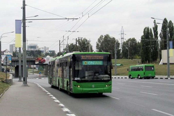 Тарифы на проезд в общественном транспорте Харькова пока повышаться не будут