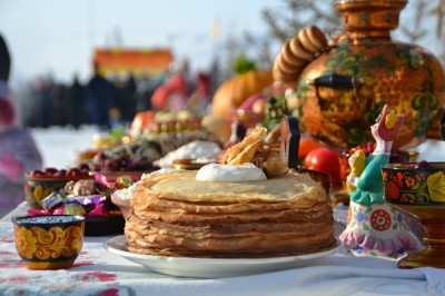 На площади Свободы открылась праздничная ярмарка