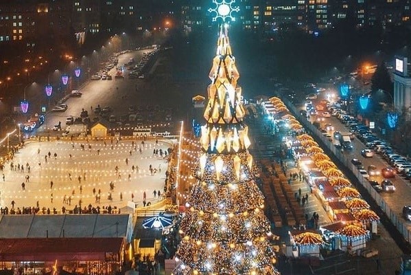 В субботу на площади Свободы откроется новогодняя ярмарка