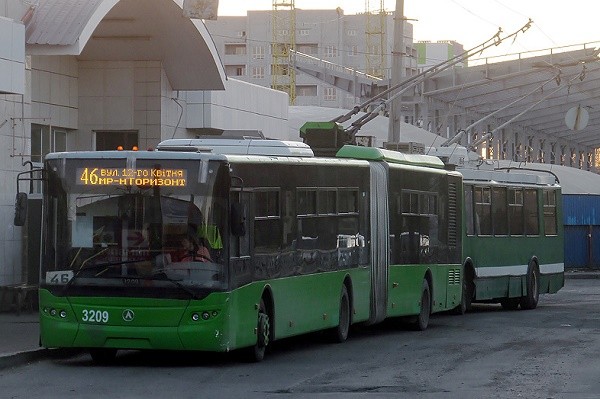 В Харькове на 5 дней отменили курсирование троллейбуса №46