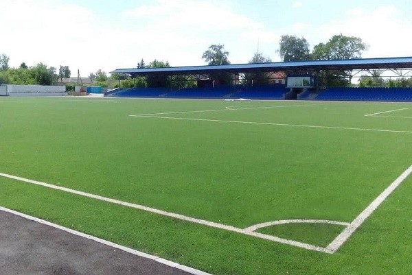 В Змиеве открыли реконструированный стадион «Авангард»