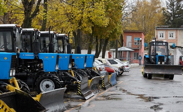 снег