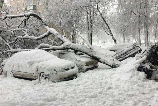 апрель