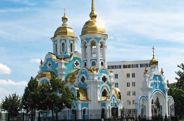 храм