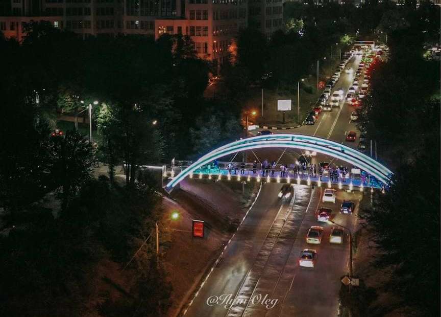 мост